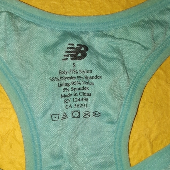 NEW Balance sports bra 120 - Picture 3 of 3